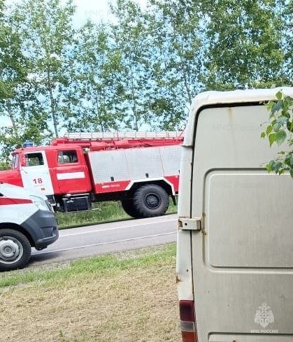 Спасатели МЧС России приняли участие в ликвидации ДТП на автодороге «Новый Оскол-Ровеньки» Валуйского городского округа