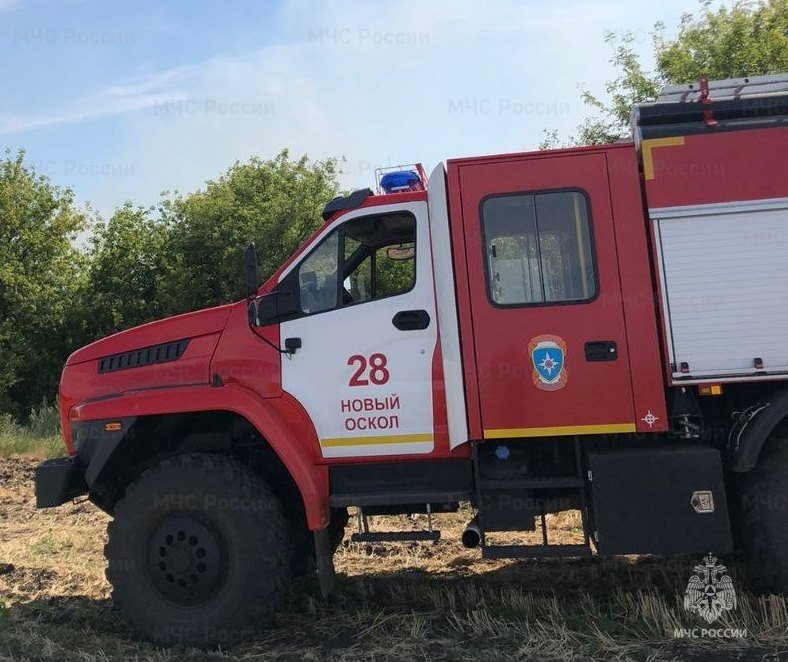 Спасатели МЧС России приняли участие в ликвидации ДТП в Новооскольском городском округе